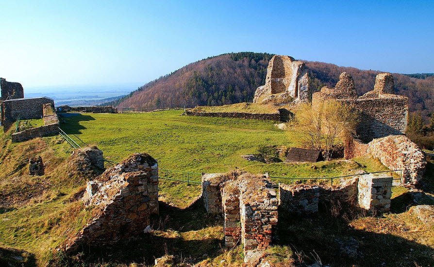 Zřícenina Hradu Leština, Malé Březno, Czechia, Czech Republic (Czechia)